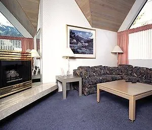 *** Hotel Powder's Edge Canada
