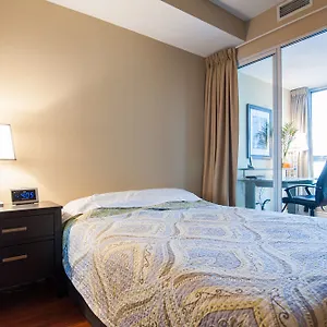 *** Hotel Tosuites - Signatures On Bloor Canada