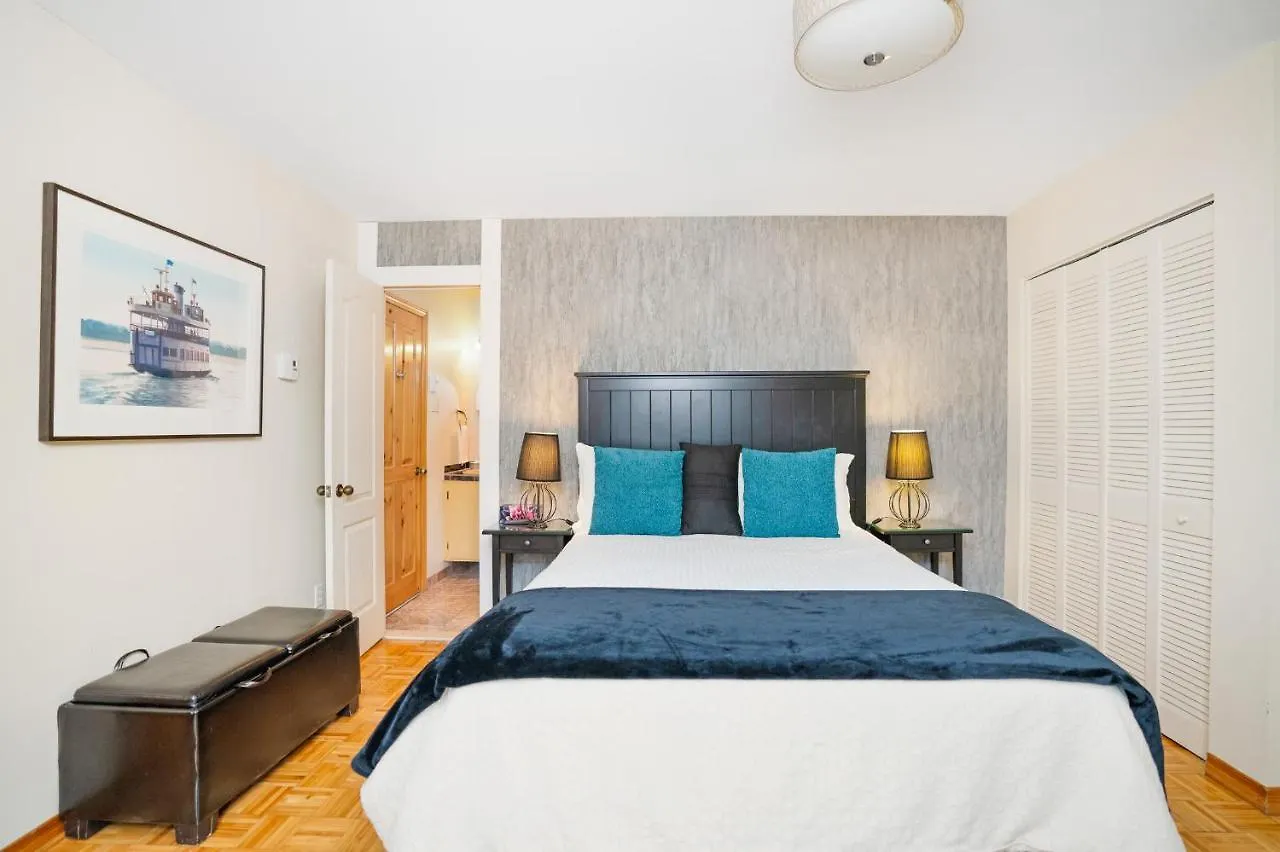 Accueil Chez Francois Bed & Breakfast Montreal Canada